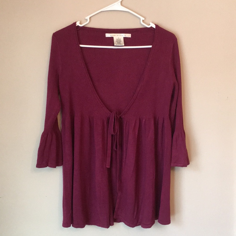 Bell sleeved sweater